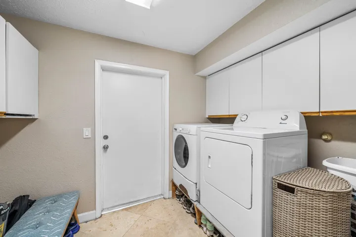 1560 SW 17th Street (22)