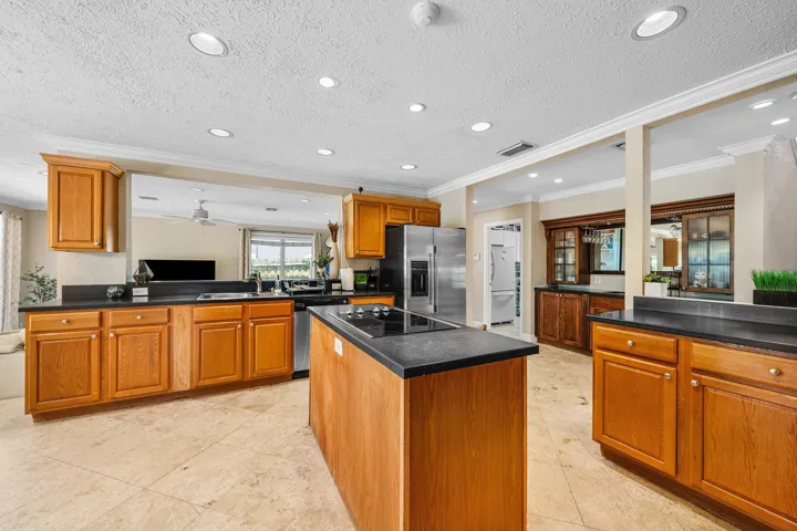 1560 SW 17th Street (11)