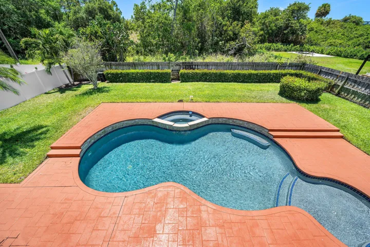 1560 SW 17th Street (52)