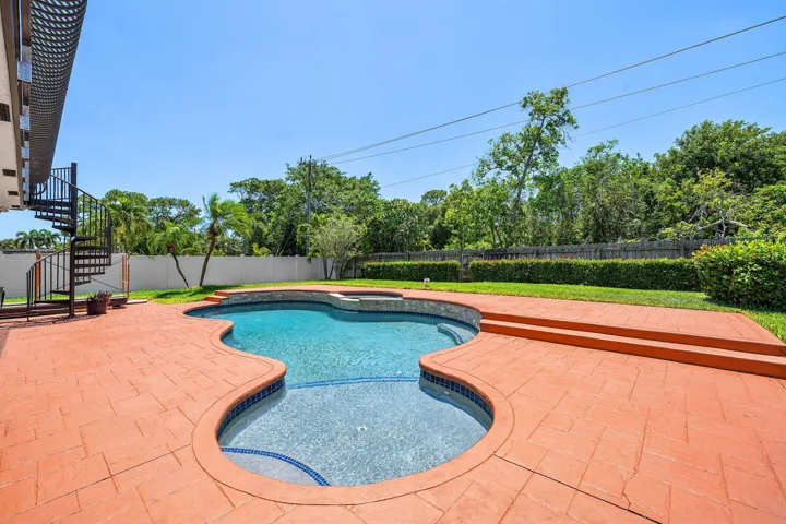1560 SW 17th Street (45)