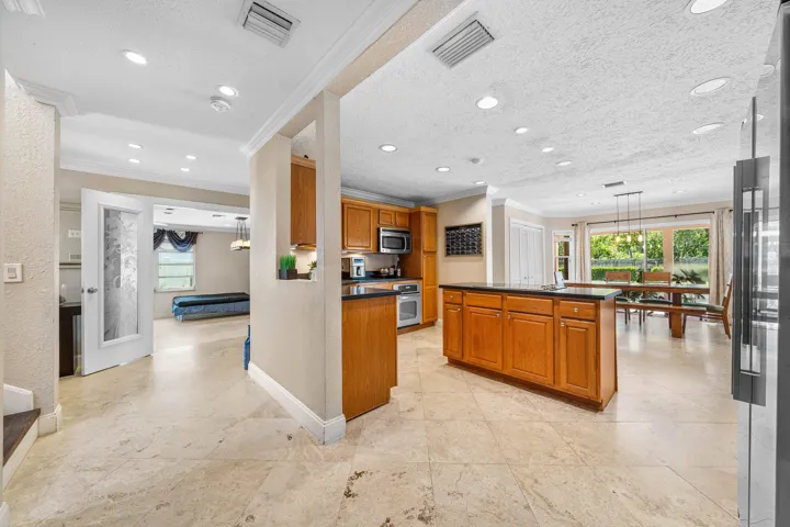 1560 SW 17th Street (9)