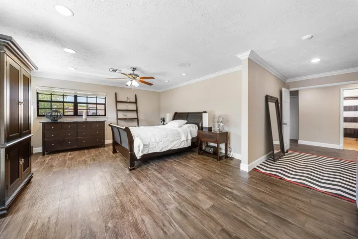 1560 SW 17th Street (36)