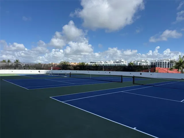Tennis & Pickleball courts