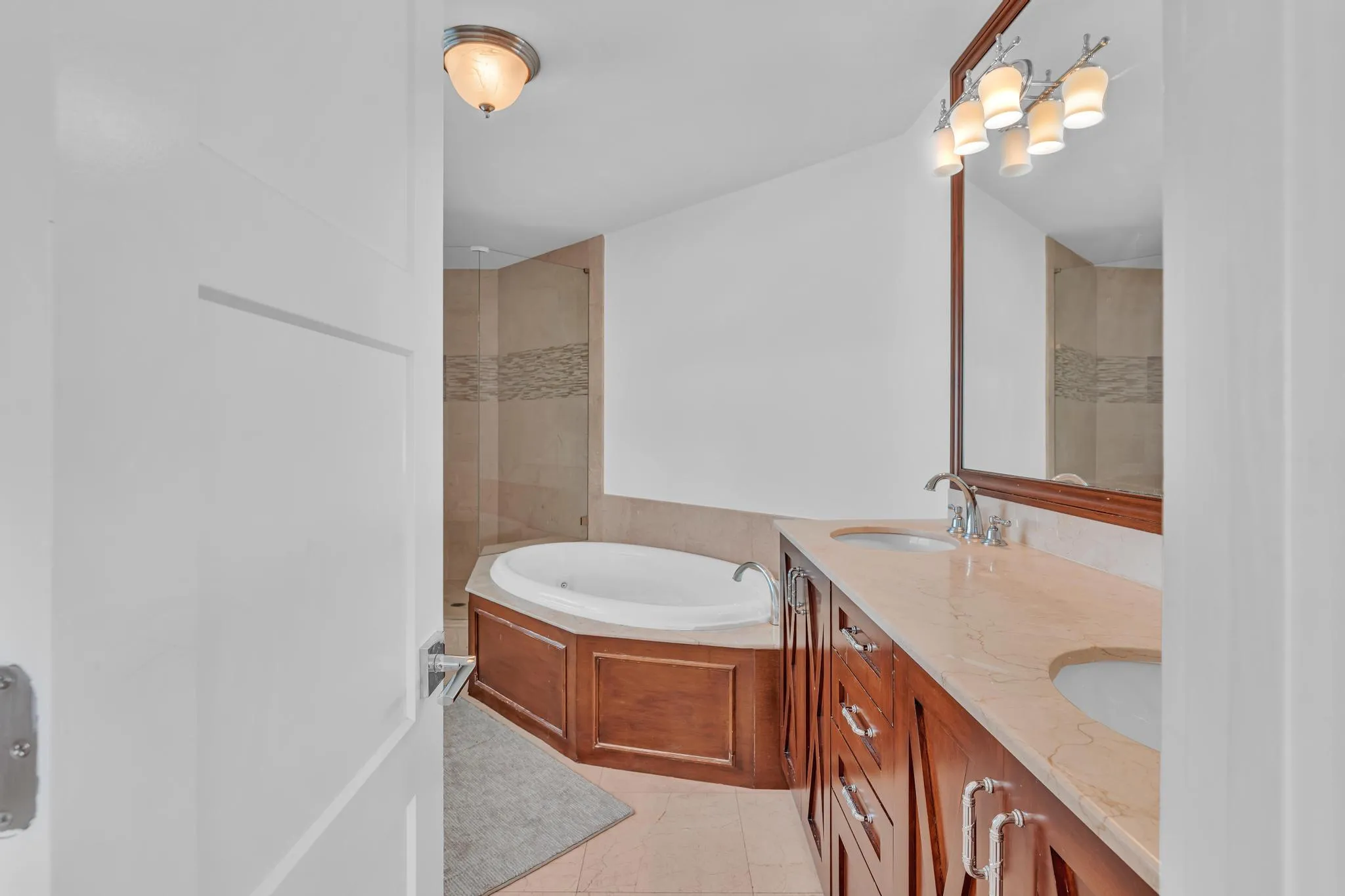 Property photo 91