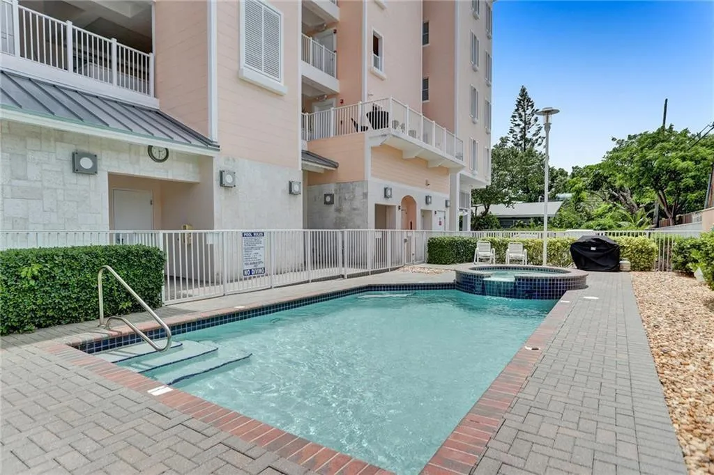 POOL/BBQ AREA