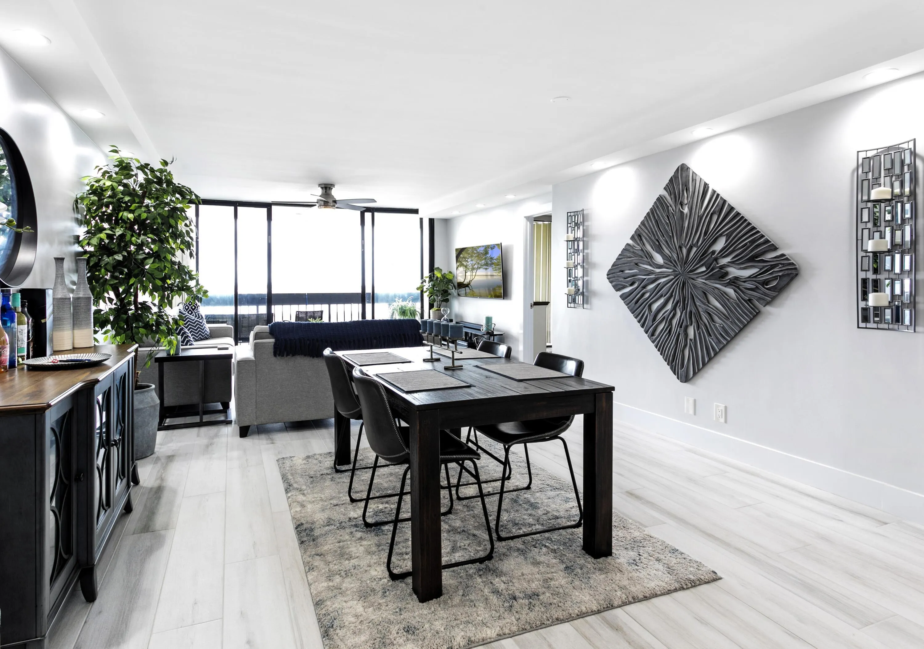 Lincoln_1803_08LIVING DINING