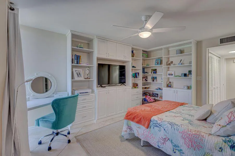 GUEST BED