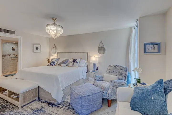 MASTER BED
