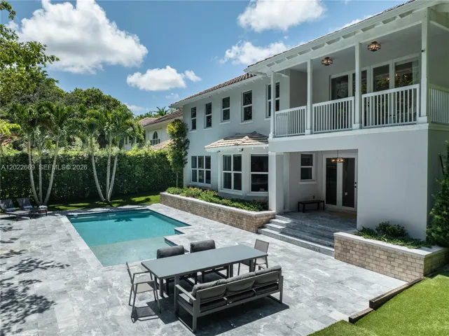 Photo 63