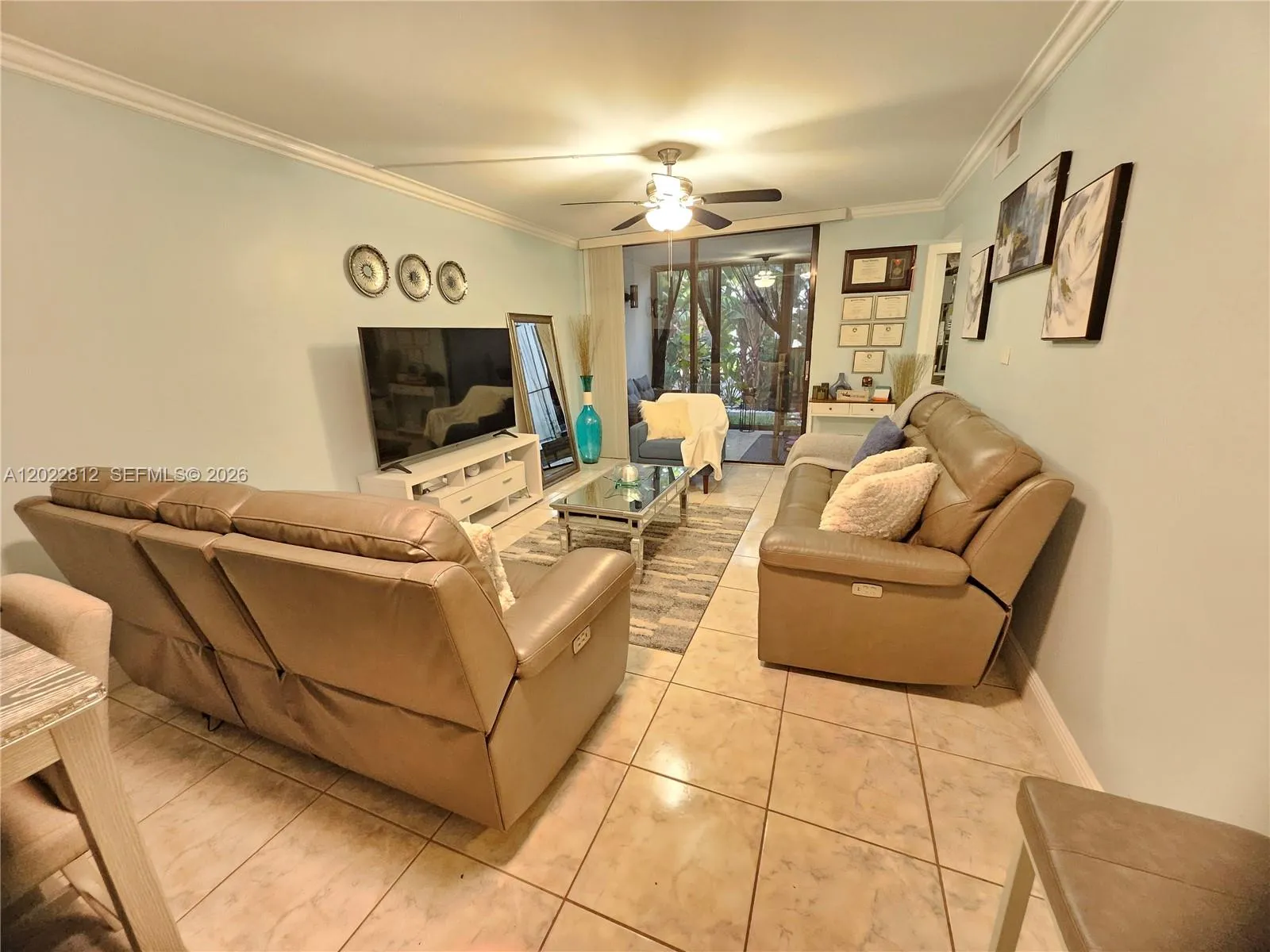 Living Room Comes Furnished or Unfurnished