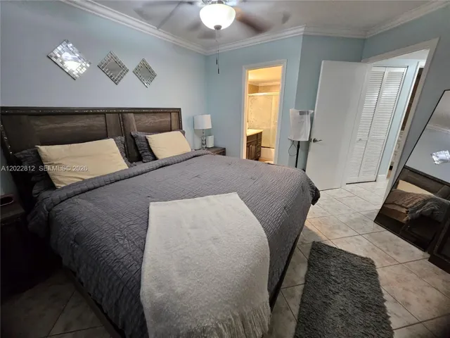 Master Bedroom comes furnished or unfurnished