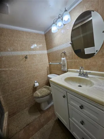 Updated Guest Bathroom