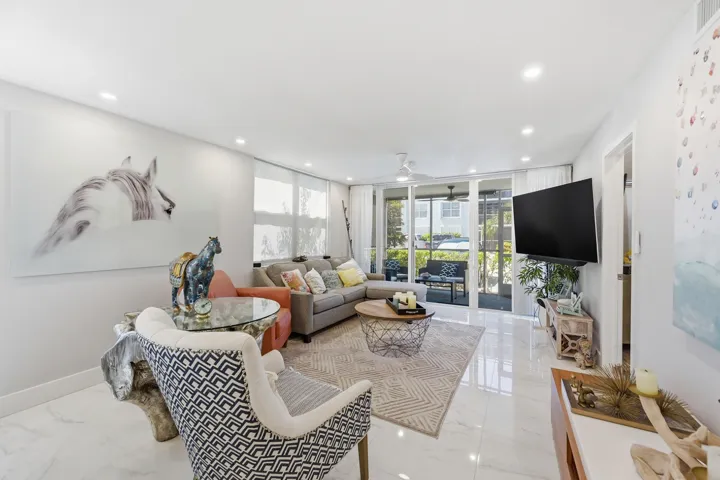 11_living room