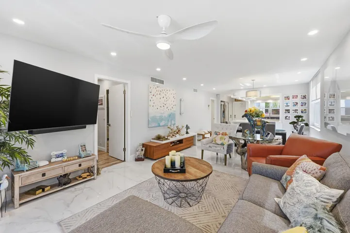 14_living room