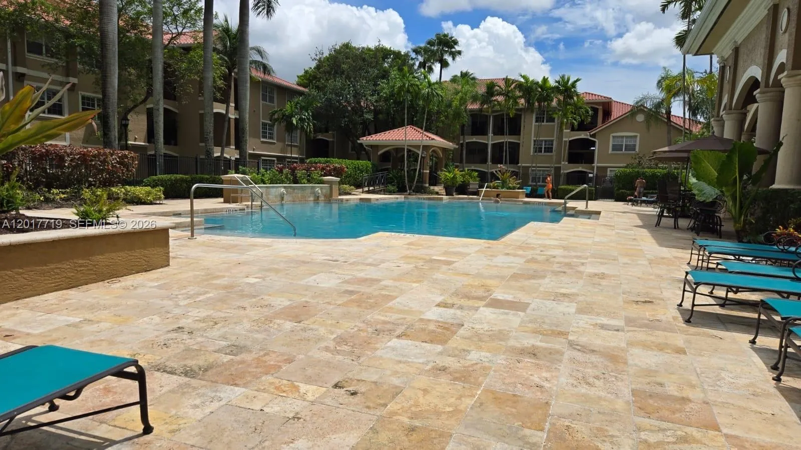 Photo 36