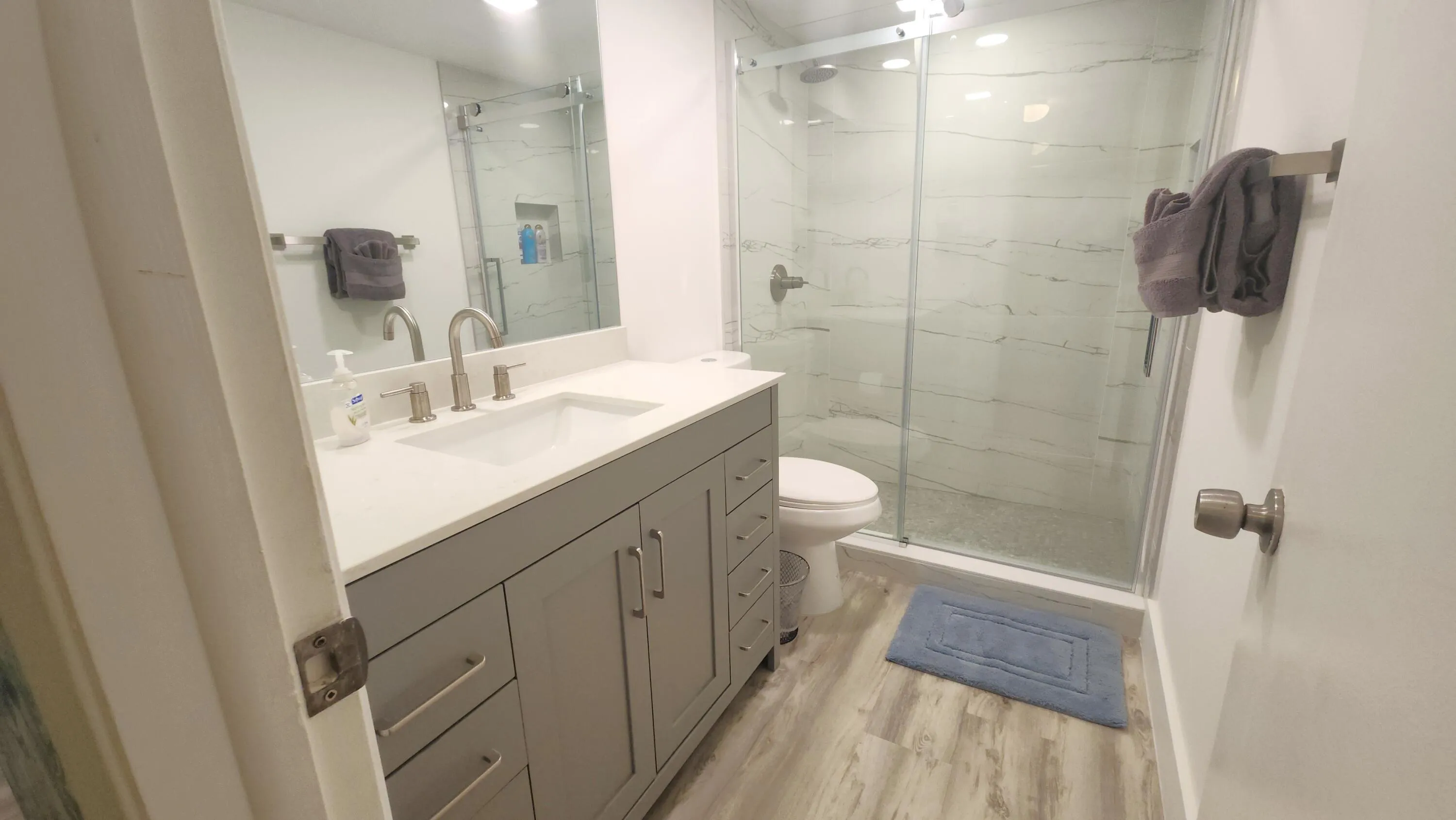 2nd bathroom