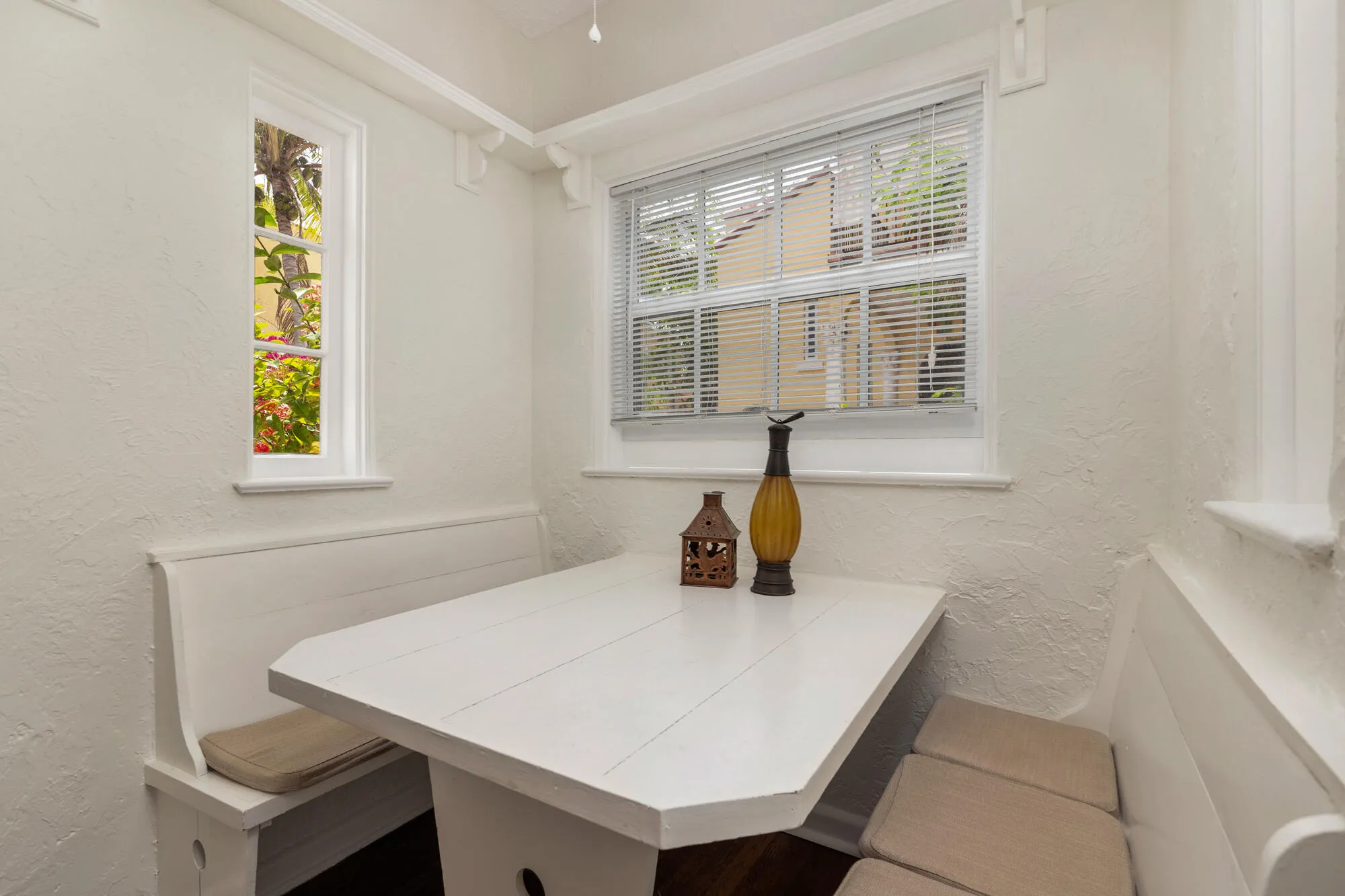 Breakfast Nook