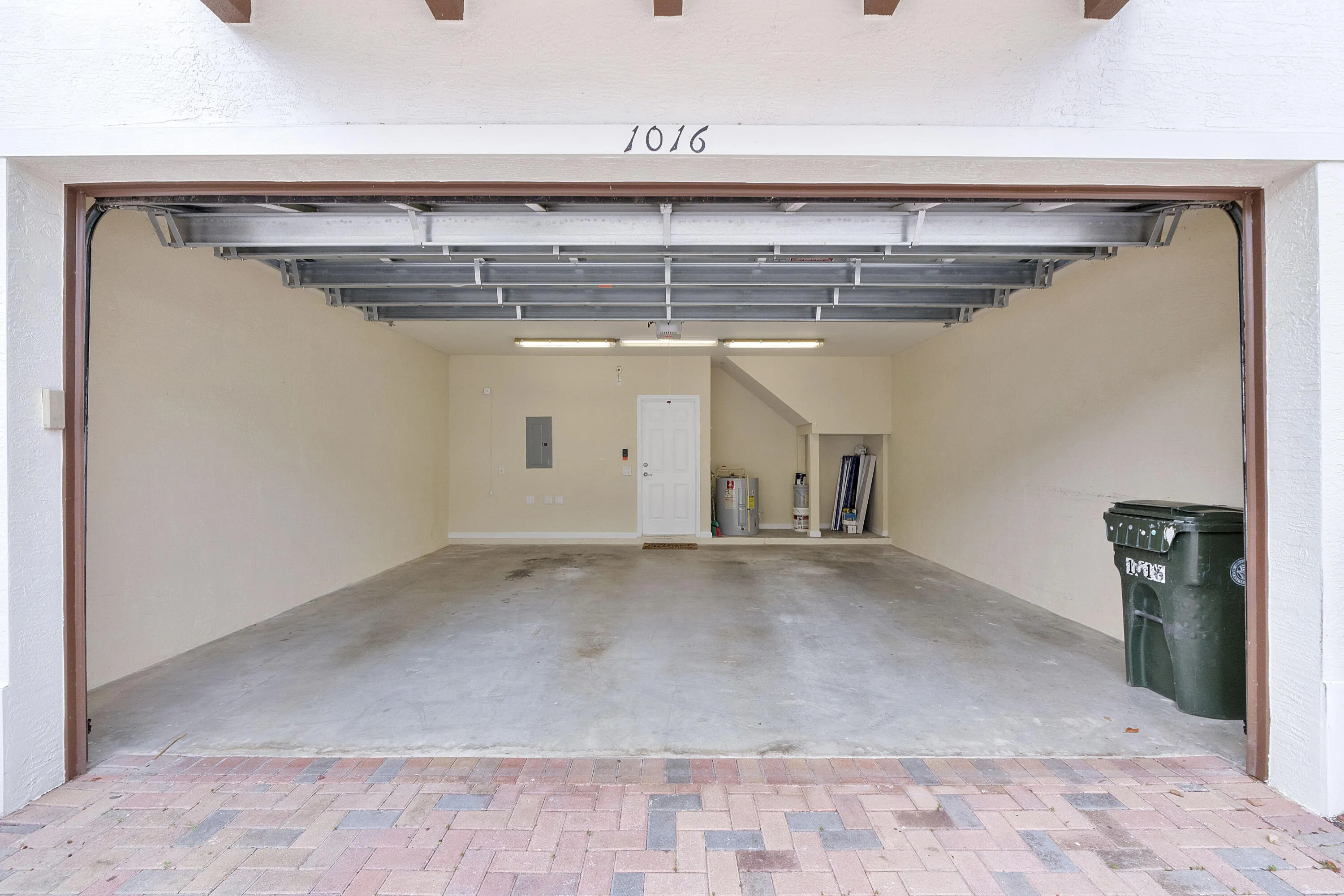 2 car garage