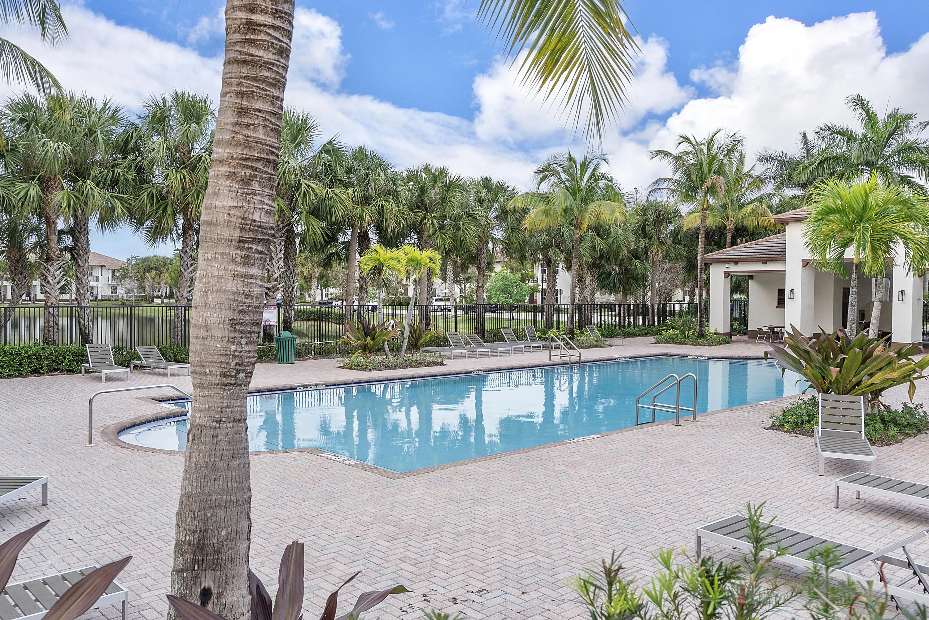 4746 Monarch Way_032