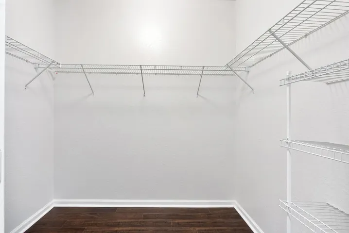 Walk in closet