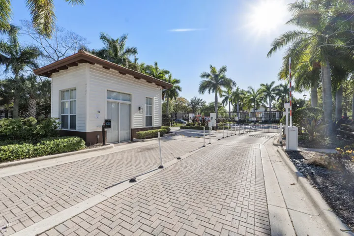 4668 Olympia Ct_051