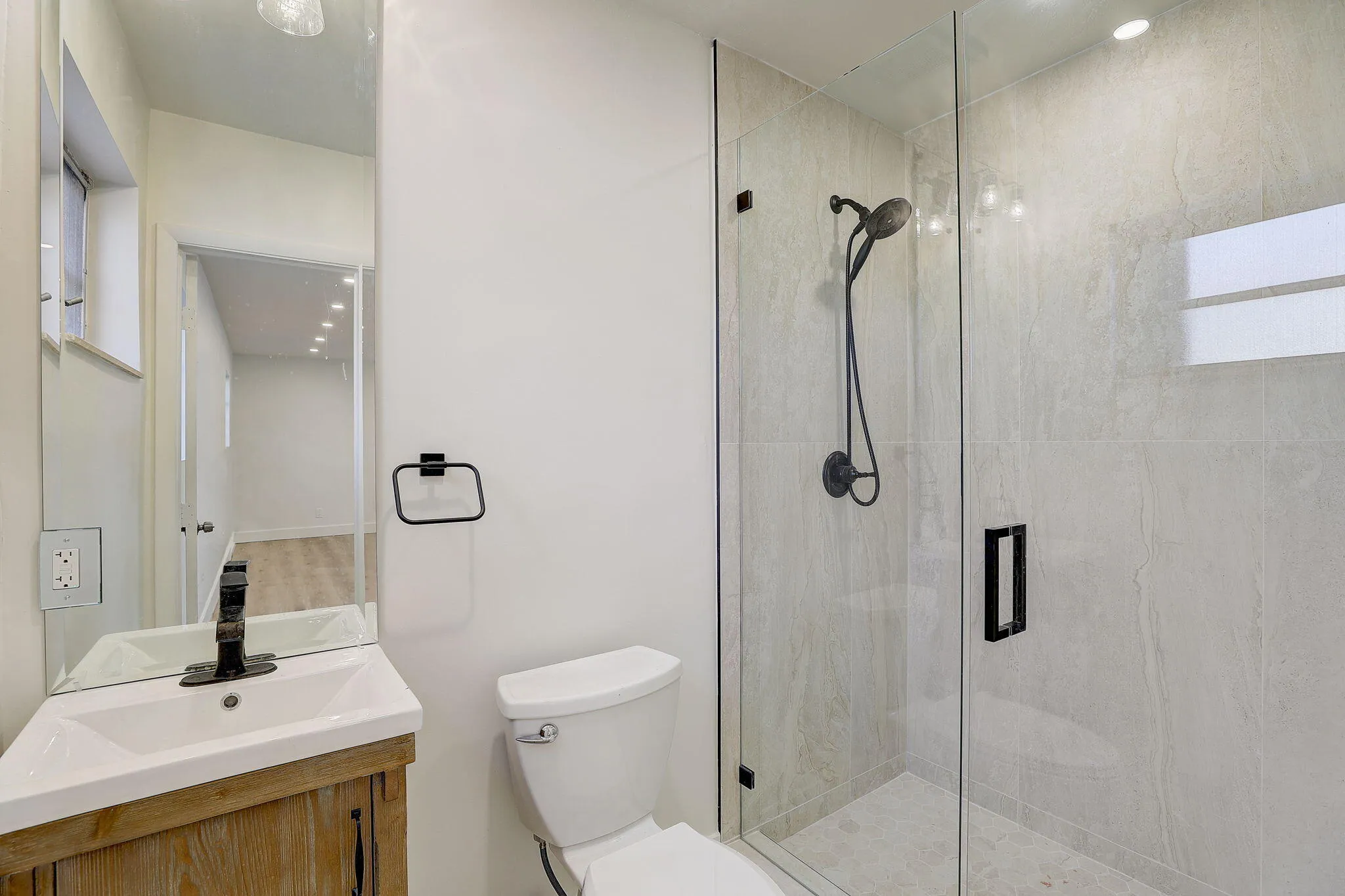 N 45th Ave-029