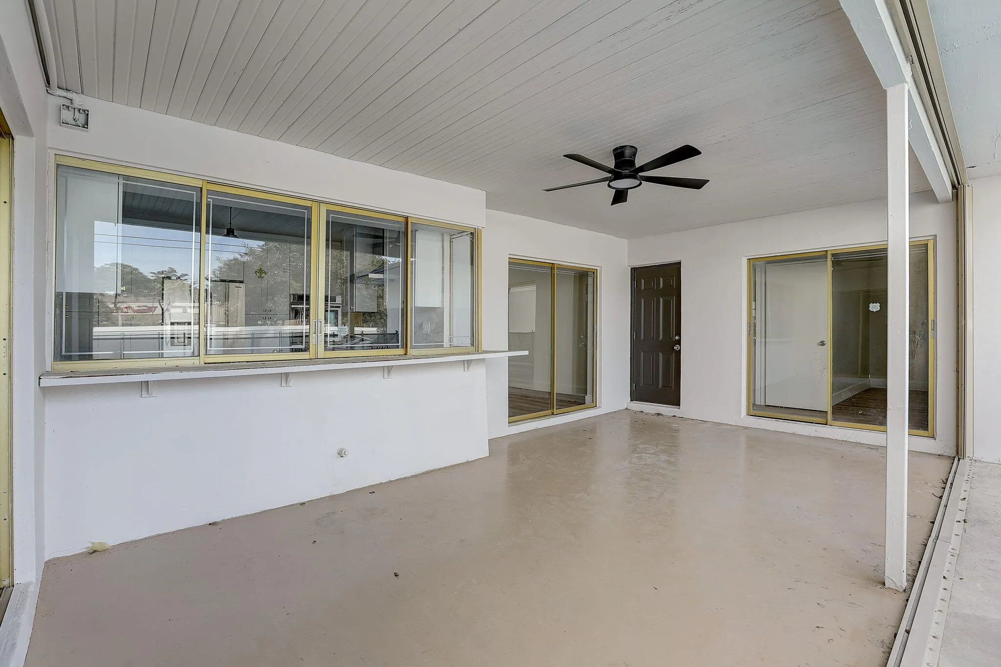 N 45th Ave-047