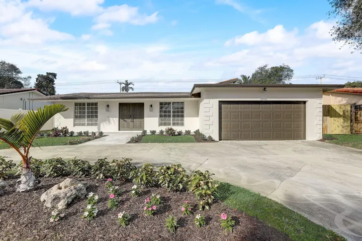 N 45th Ave-003