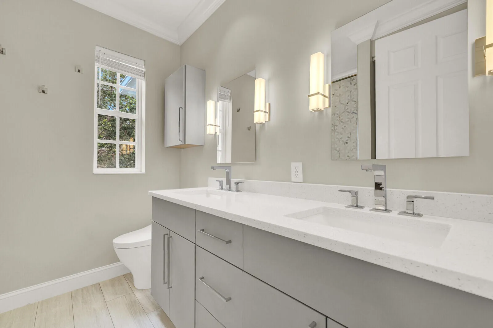bath 2 vanity 221