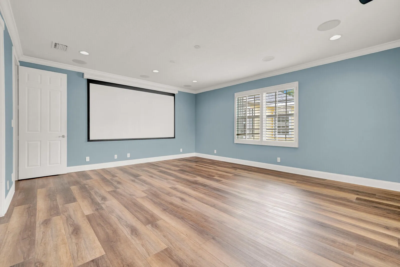 media room 221