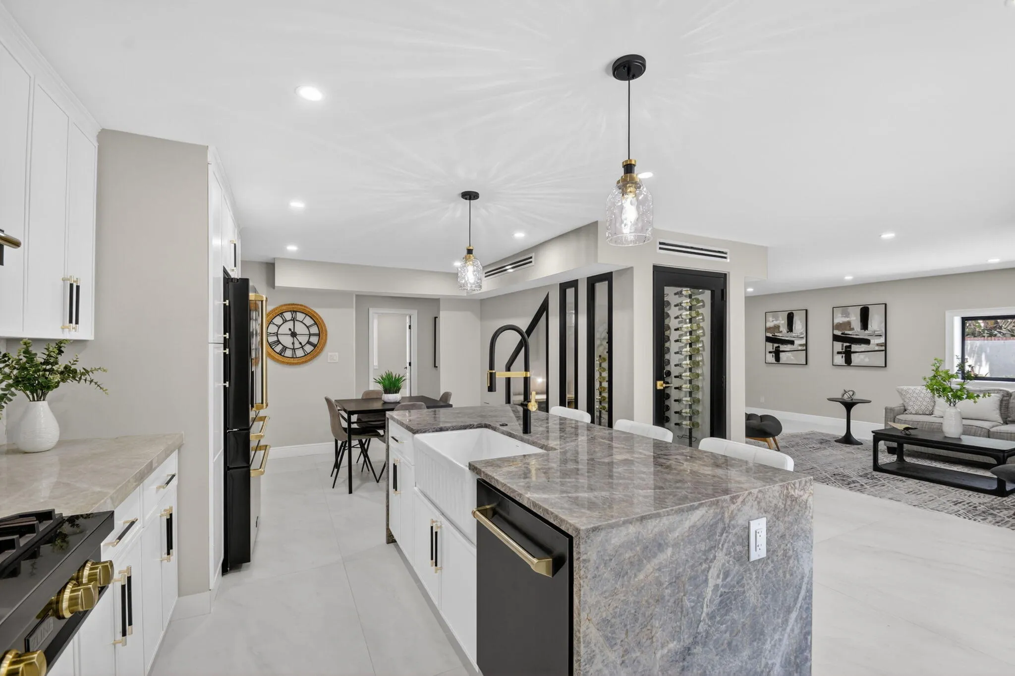 308 Greymon Dr