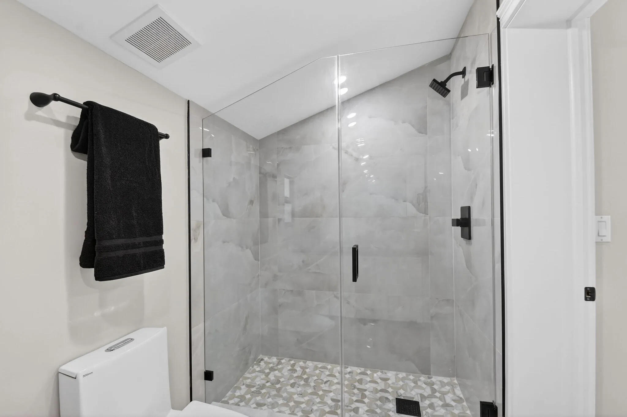 Ground floor en-suite bath