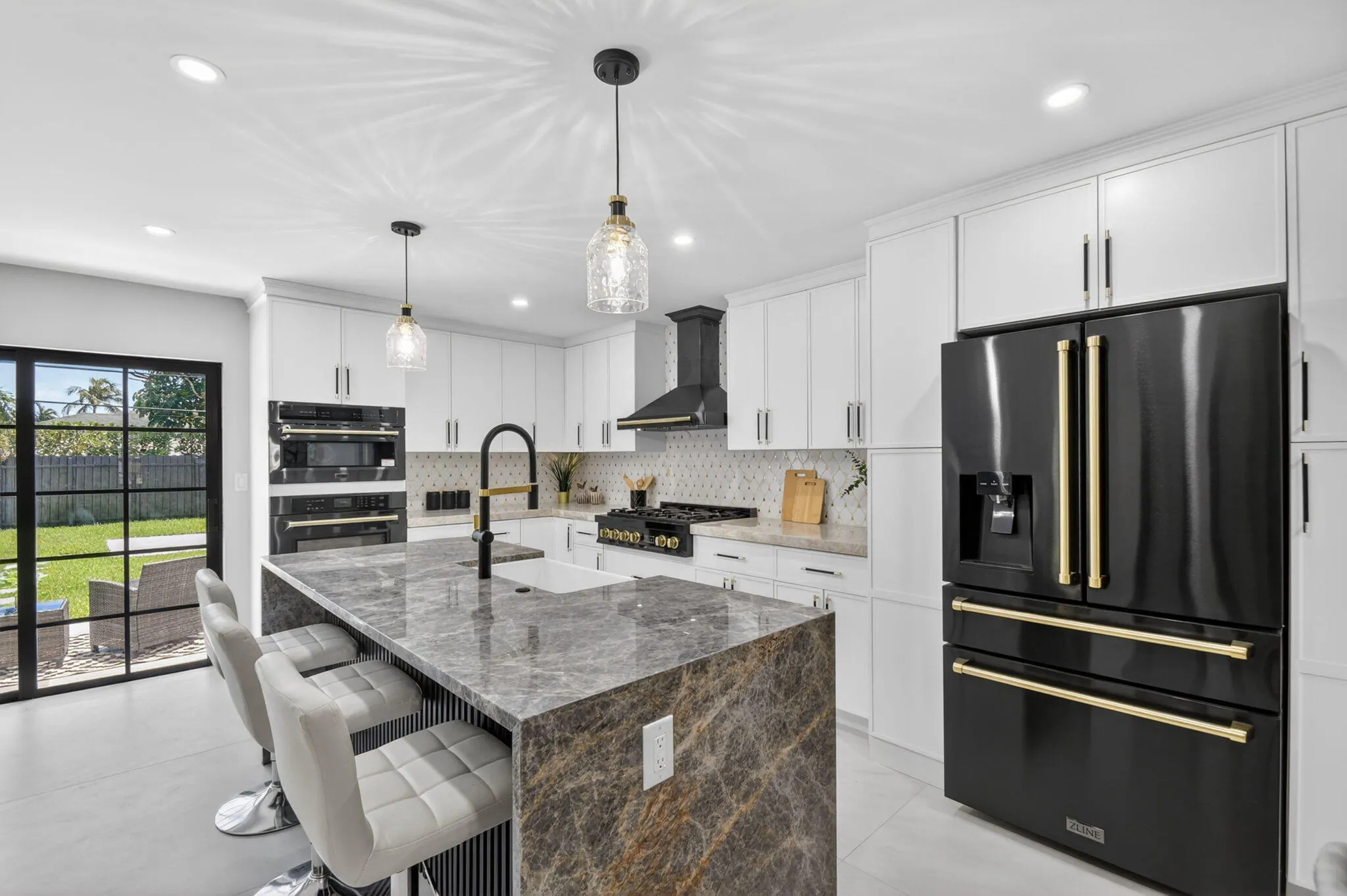 308 Greymon Dr
