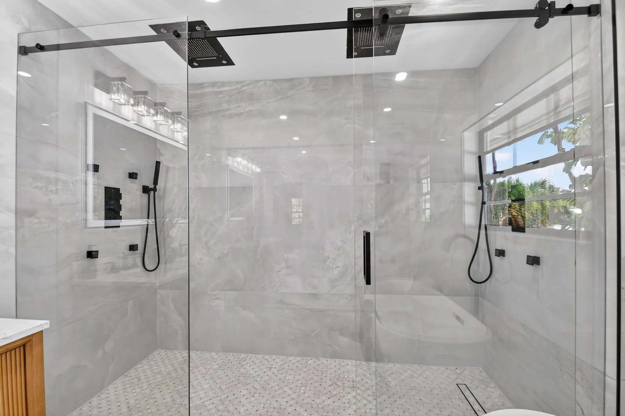 Spa-inspired primary bath