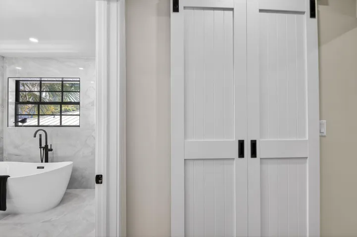 Upstairs primary walk in closet