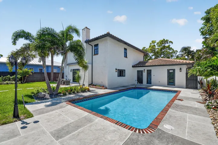 308 Greymon Dr