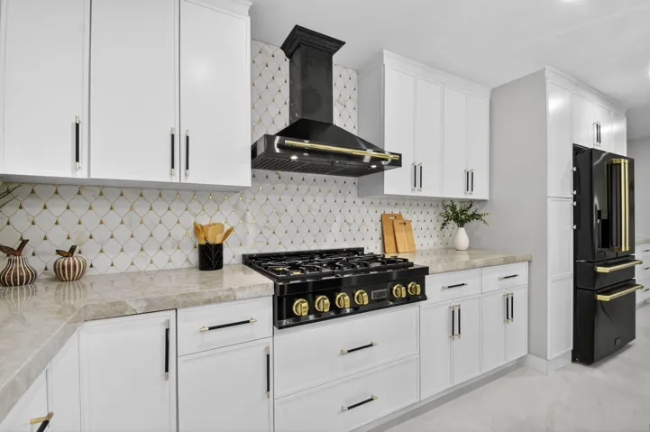 308 Greymon Dr