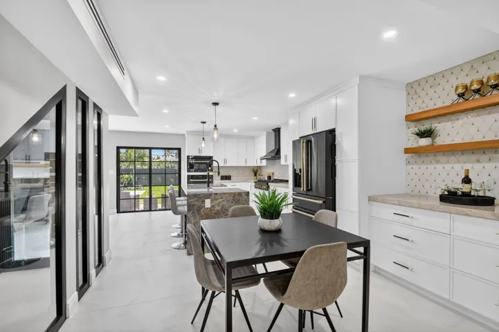 308 Greymon Dr