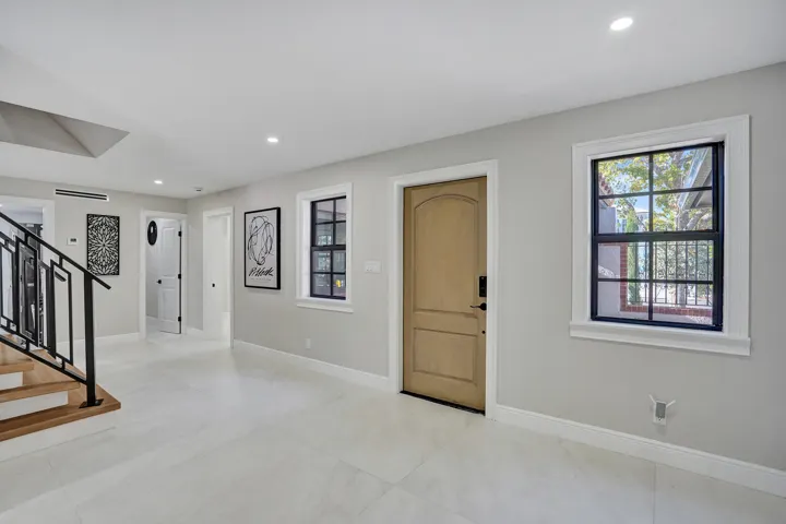 308 Greymon Dr