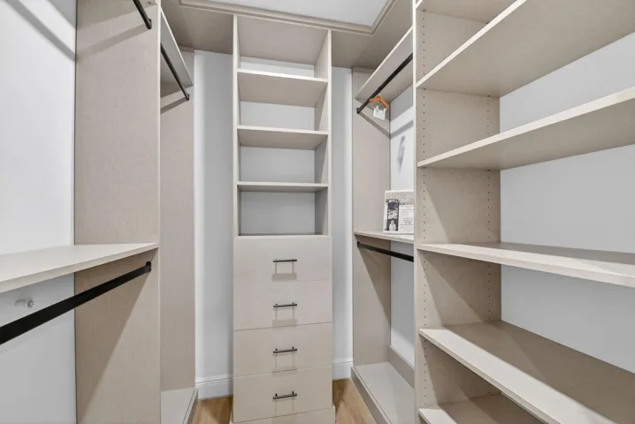 Upstairs primary bedroom