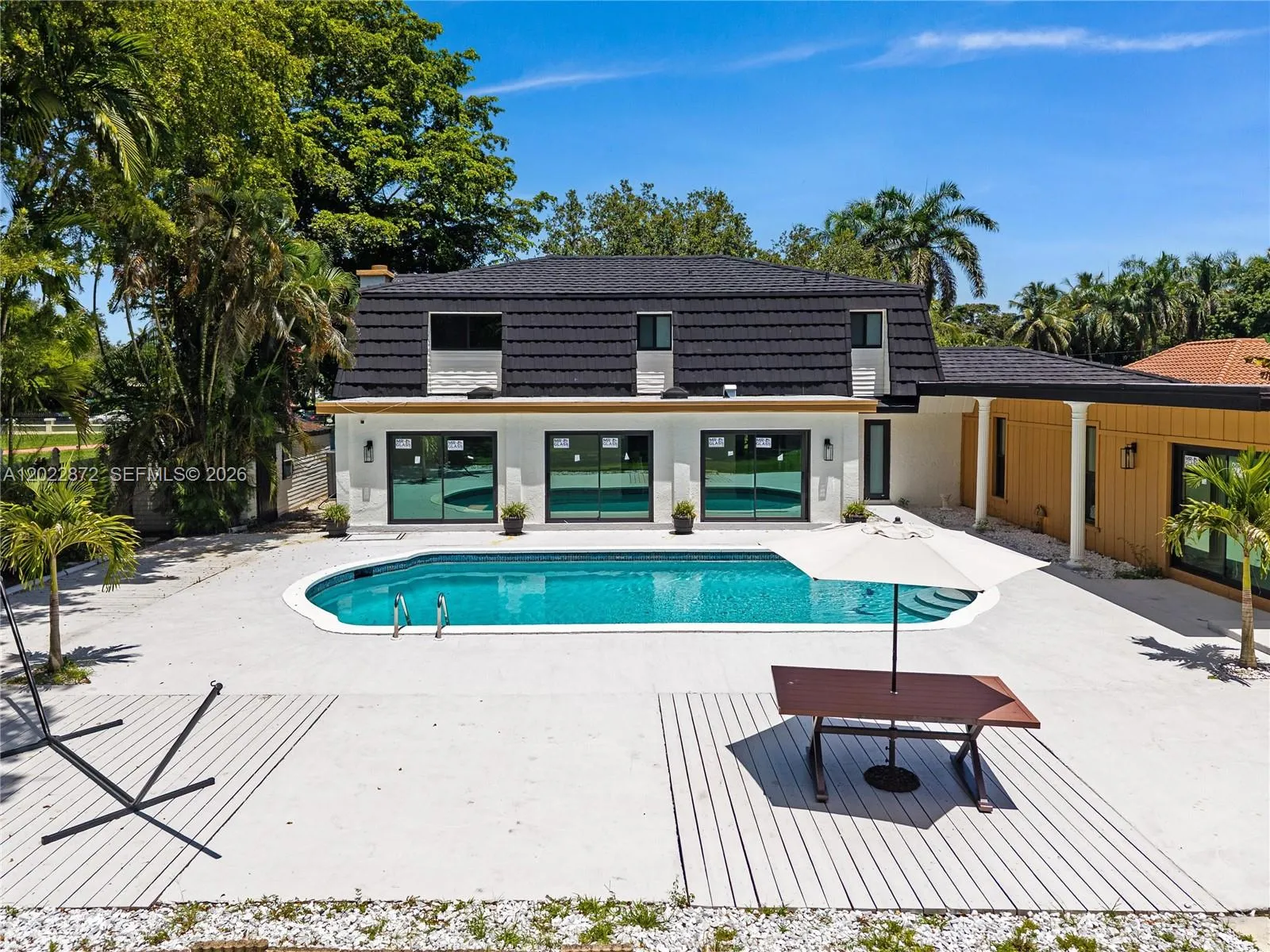 Property photo 492