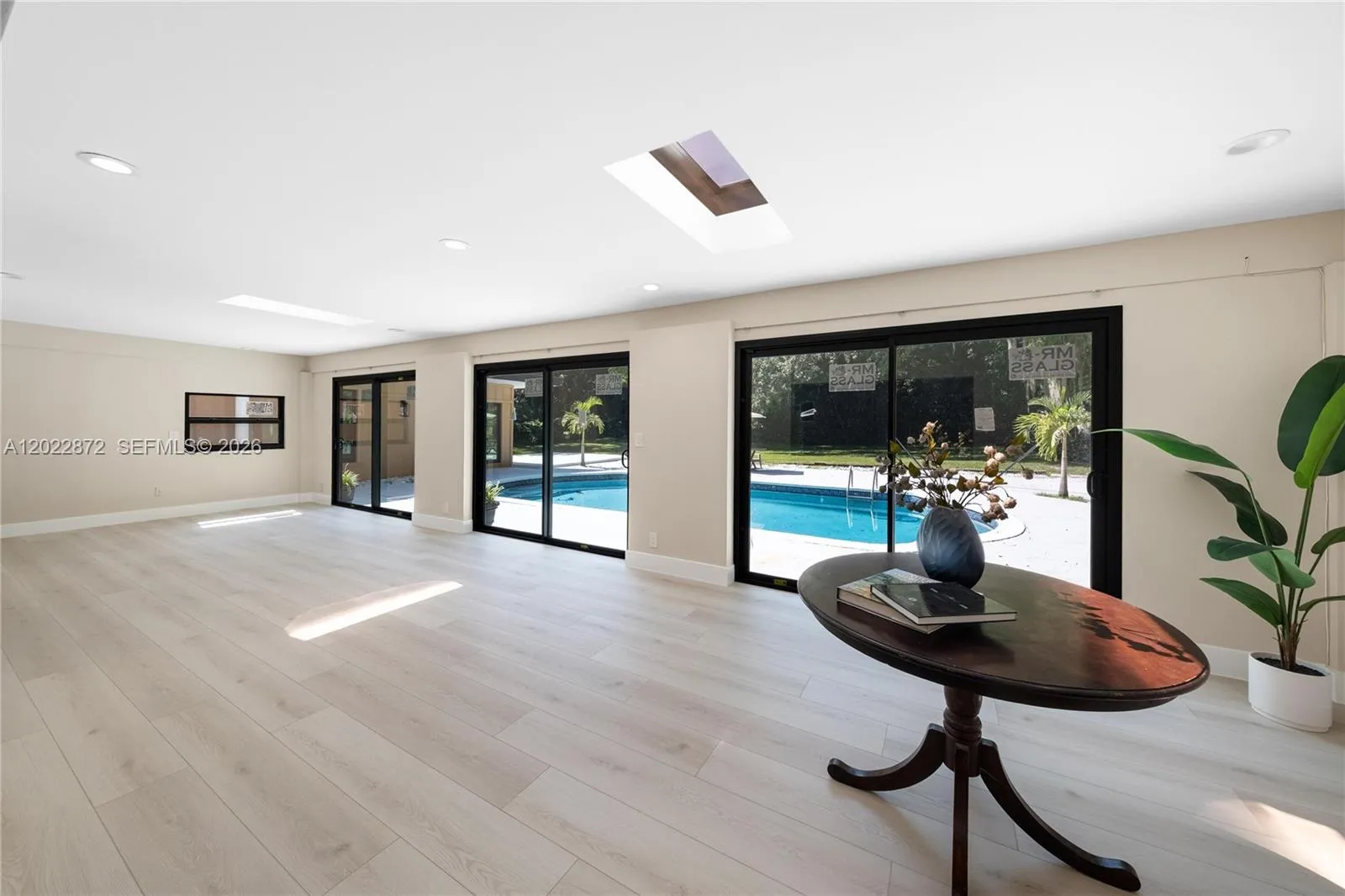 Property photo 310
