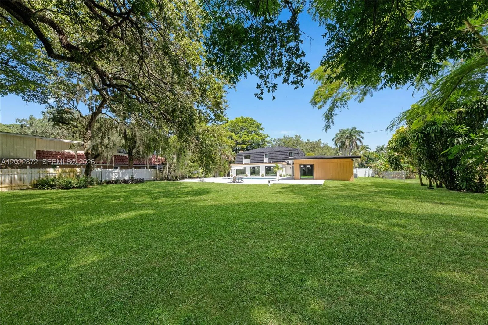 Property photo 233