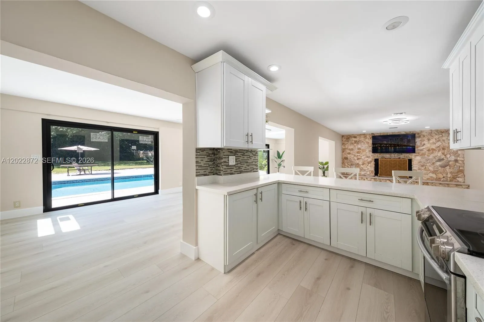 Property photo 359