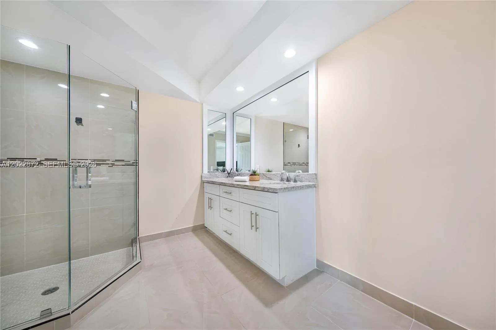 Property photo 491
