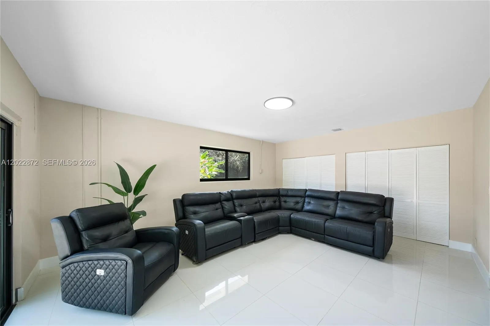 Property photo 456