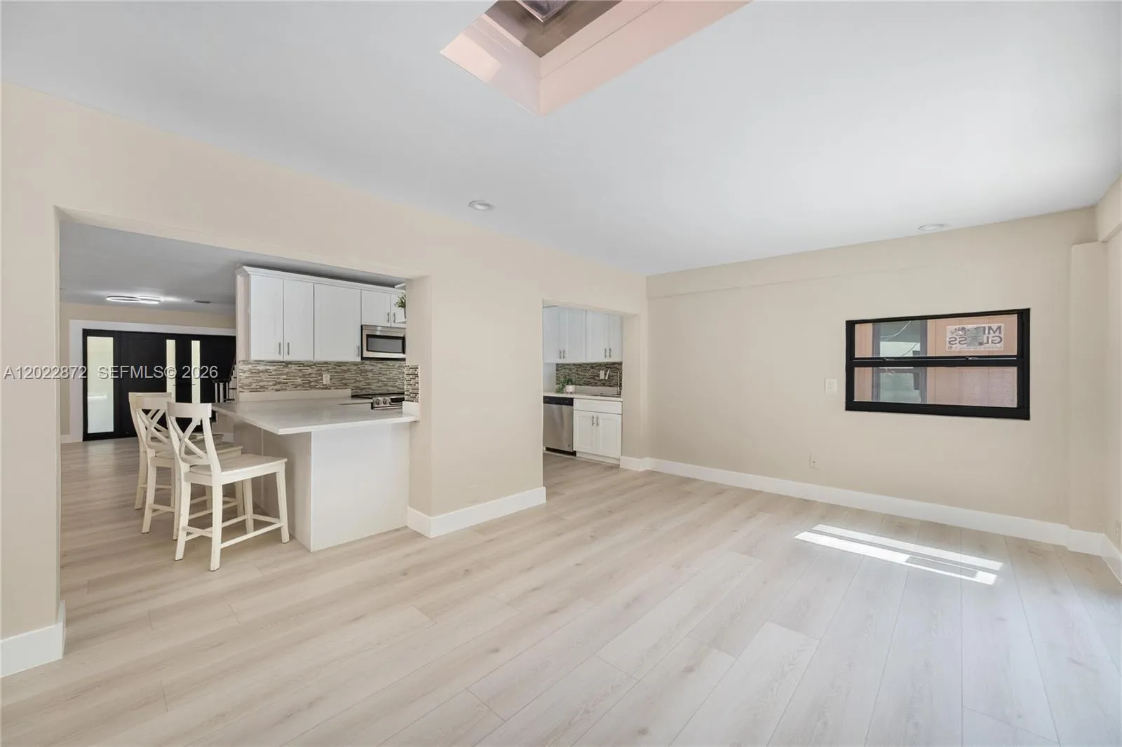 Property photo 327
