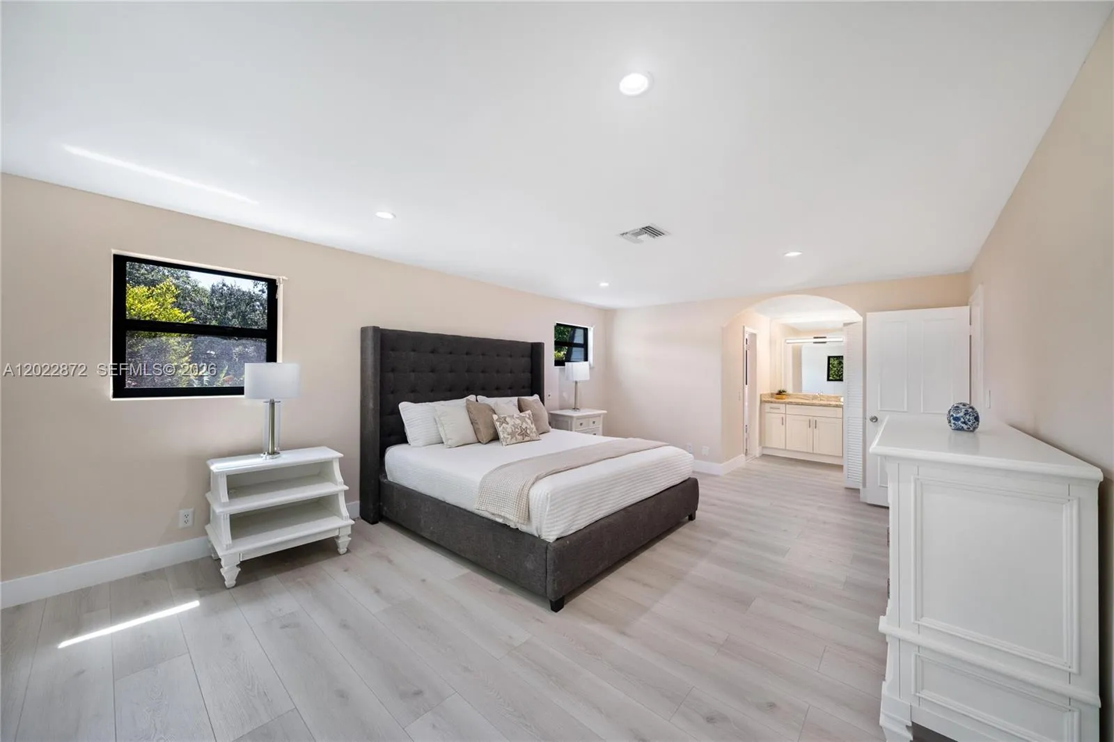 Property photo 102