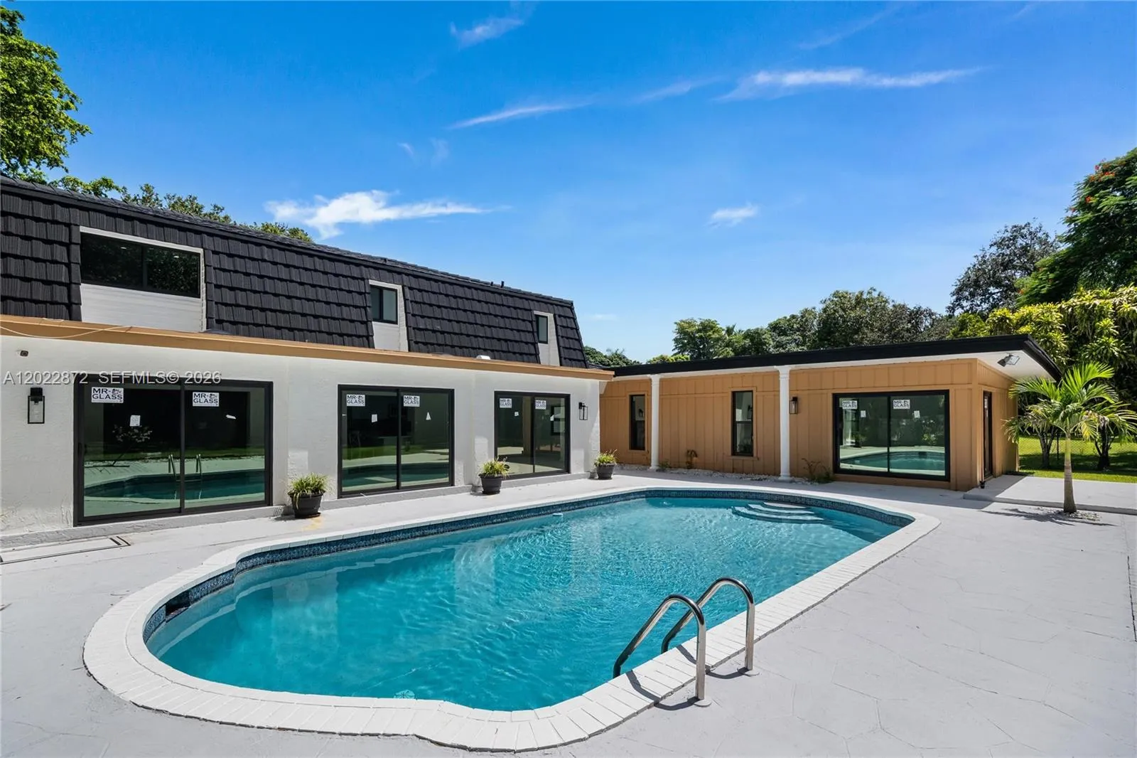 Property photo 127