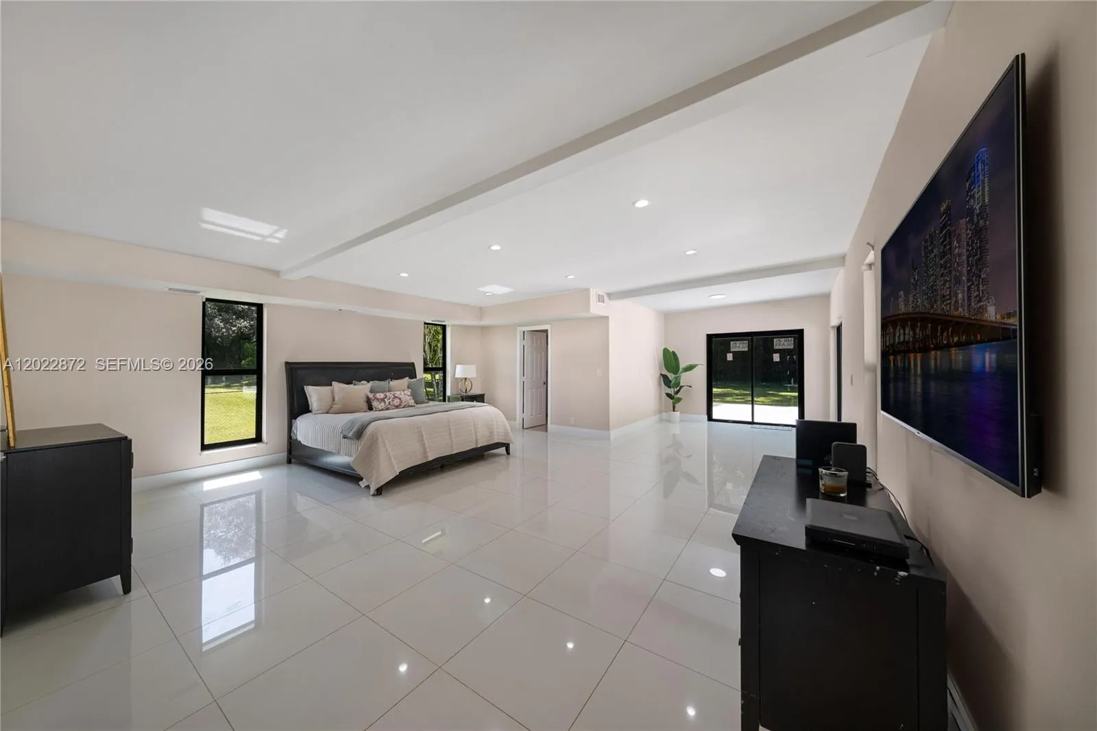 Property photo 473